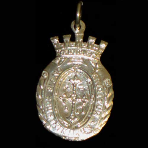 Imagen medalla almena mediana plata con Virgen de Covadonga y Cruz de la Victoria