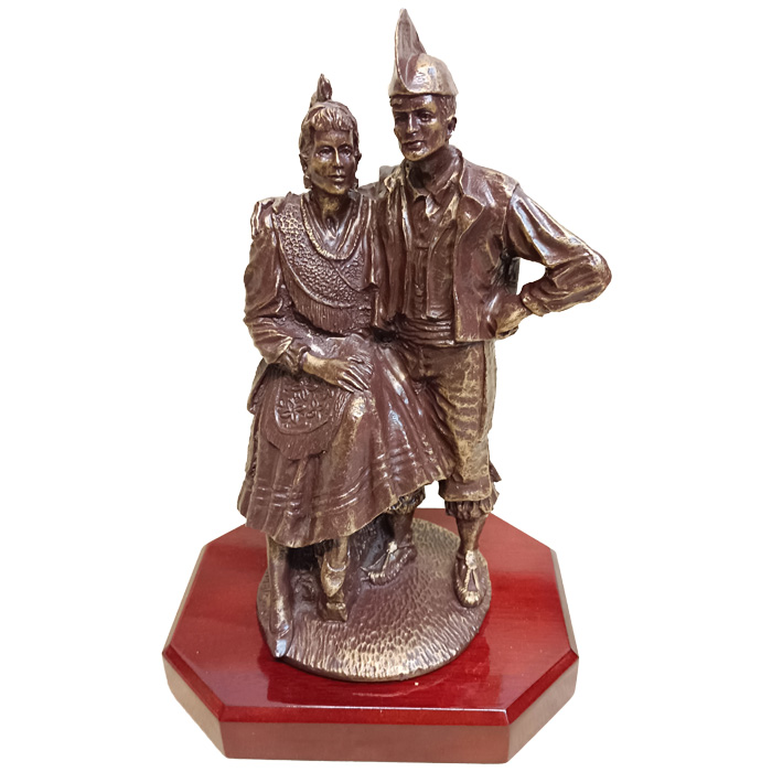 Imagen Figura Pareja Asturianos imitación bronce