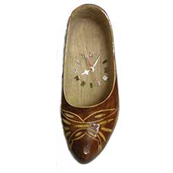 Imagen reloj madreña color 