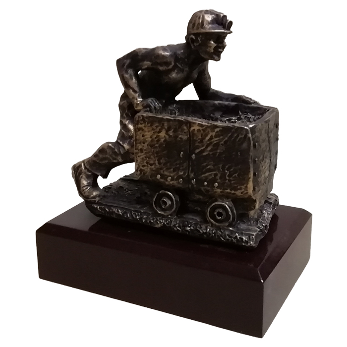 Imagen minero vagonero imitación a bronce con base