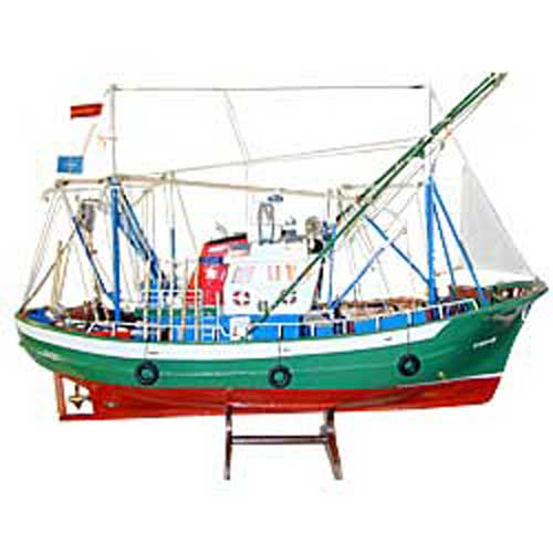 Imagen barco maqueta verde con luces