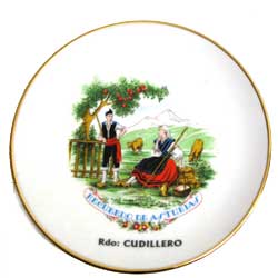 Imagen plato porcelana motivos asturianos Imagen plato porcelana motivos asturianos Imagen plato porcelana motivos asturianos 