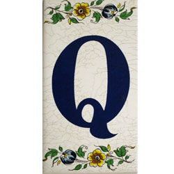 Imagen azulejo letras porcelana para casas Q
