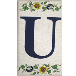 Imagen azulejo letras porcelana para casas U