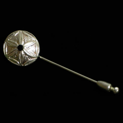  Imagen alfileres plata y azabache motivo celta flor galana