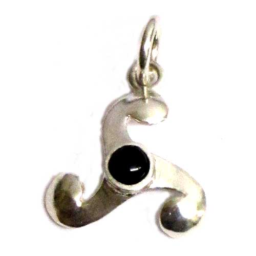 imagen colgante trisquel plata y azabache punto