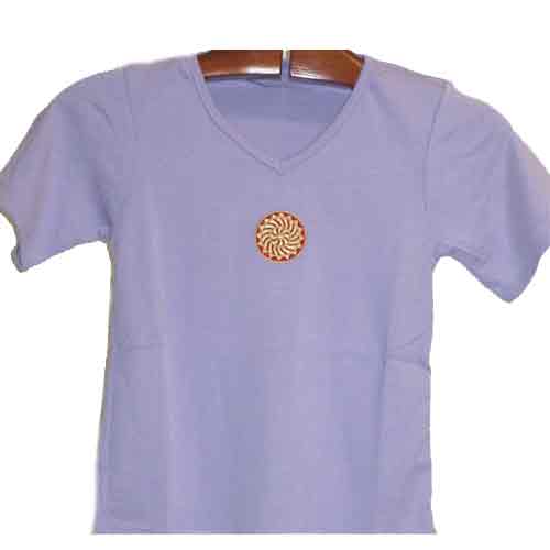 Imagen camiseta top ajustable cuello pico malva con roset&oacute;n