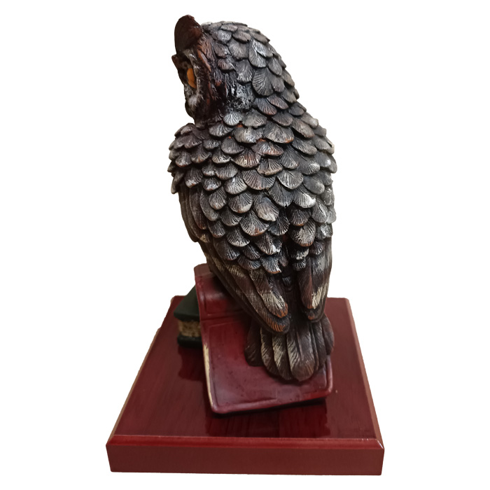 imagen figura Búho libro grande peana cerámica pintado a mano