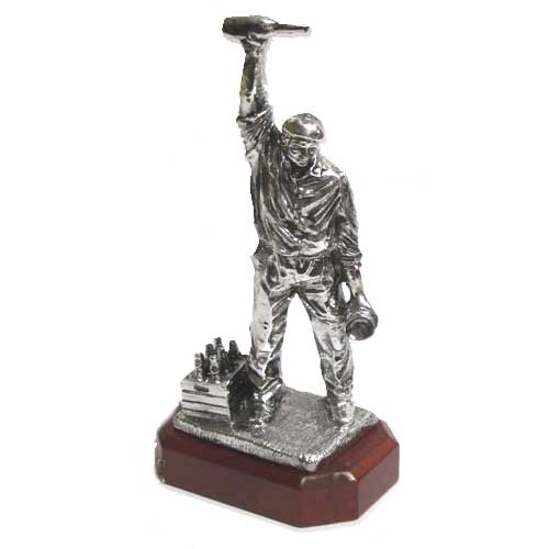 Imagen figura escanciador bañado en plata 150 micras con pena de madera