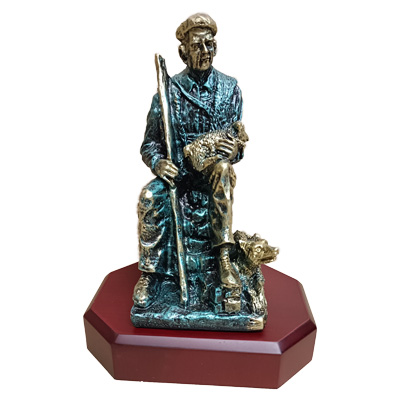 Imagen figura pastor decorada con peana Imagen figura pastor decorada con peana