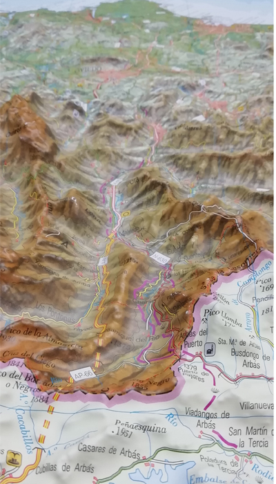 imagen detalle relieve mapa asturias