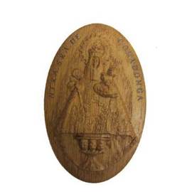 Imagen imán madera tallada Virgen de Covadonga con su nombre