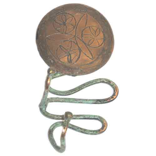 Imagen colgador de llaves laton motivos celtas