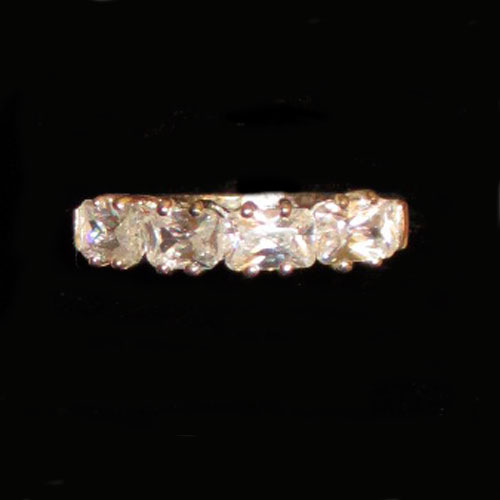 Imagen anillo plata diseño circonitas 