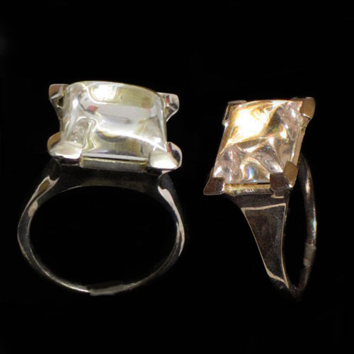 Imagen anillo plata diseño con piedra natural 