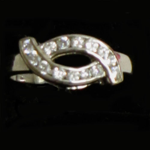 Imagen anillo plata diseño circonitas 