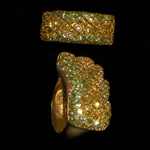 Imagen anillo plata diseño firma circonitas y bañado en oro