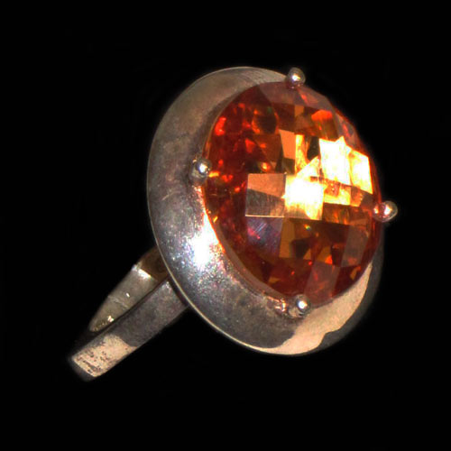 Imagen anillo plata diseño con piedra natural redonda color champagne