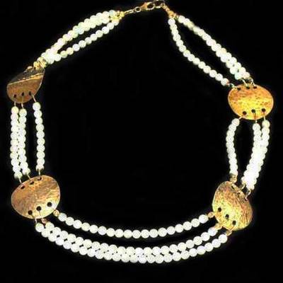  Collar nacar y chapas latón 