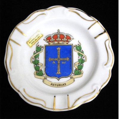Cenicero redondo plano - escudo de Asturias