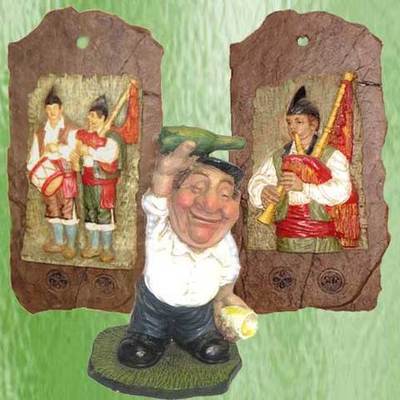 Placas Gaitero y Tamborilero con montaje y escanciador gracioso
