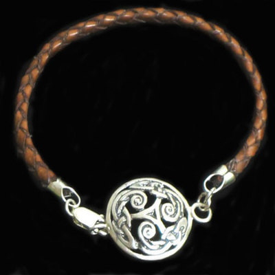 Pulseras plata y cuero motivos celtas