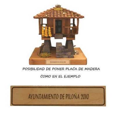 Personalizar horreo de madera con placa