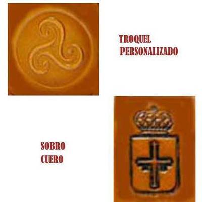 Troquelado sobre cuero - personalizar su logotipo