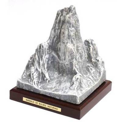 Naranjo de Bulnes o Picu Urriellu grande