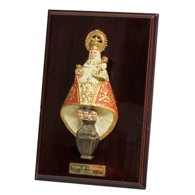 Virgen de Covadonga metopa sobremesa mediana