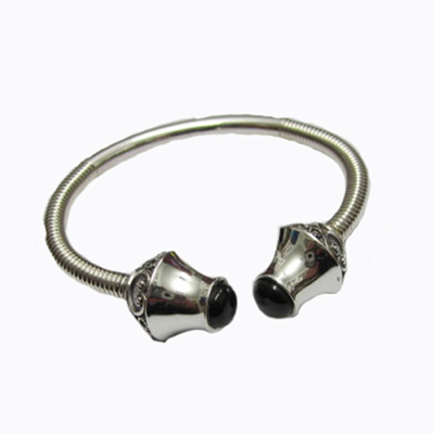 Pulsera Torque plata y azabache