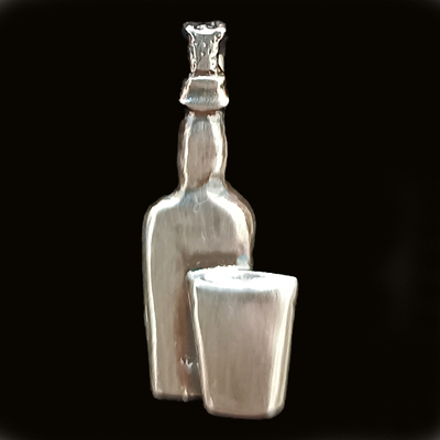 Pin plata botella y vaso sidra