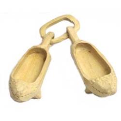  Madreñas madera con cadena 