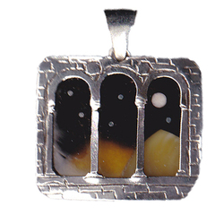 Colgante plata/azabache/ambar ventana prerrománico 